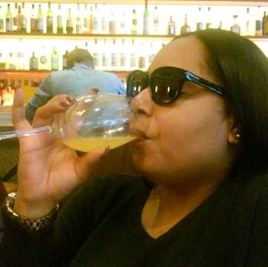 Meet your Posher, Servina